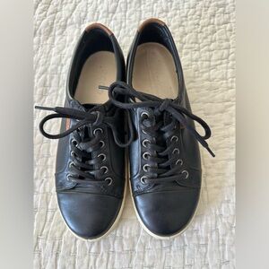 Ecco Women’s Black Leather Lace Up Shoes Size 7